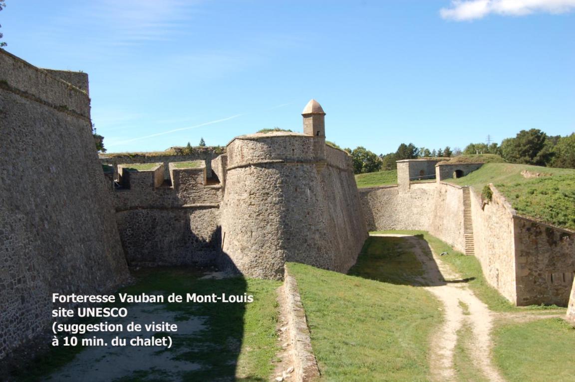 Vue Sous Cet Angles * Les Angles (Pyrenees-Orientales)