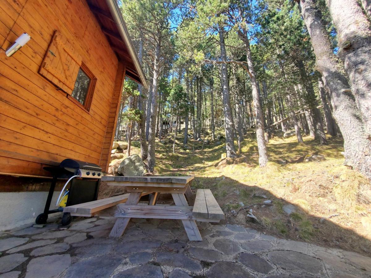 Vue Sous Cet Chalet Les Angles (Pyrenees-Orientales)