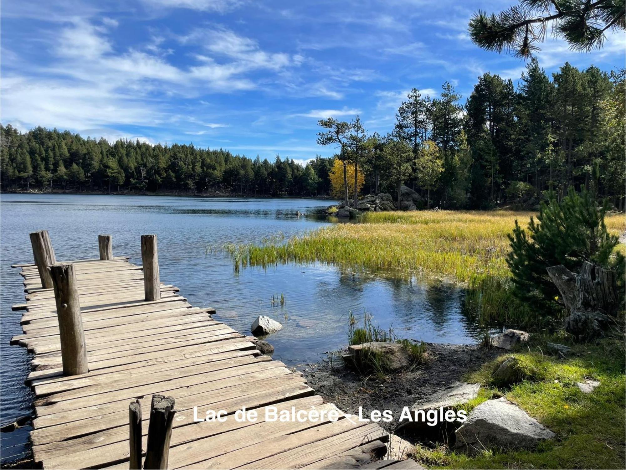Vue Sous Cet Angles Chalet